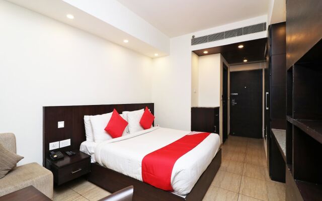 Capital O 2642 Golden Lakes Hotel