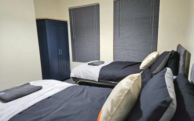 Spacious,luxury, Near City Center, Free Parking
