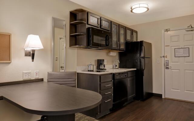 Candlewood Suites Indianapolis - South by IHG