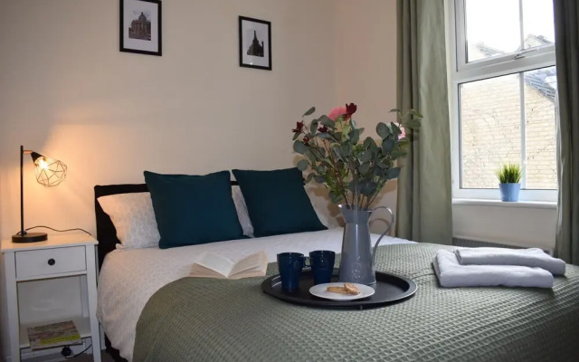 Comfortable Apartment Parking Included City Centre Proximity