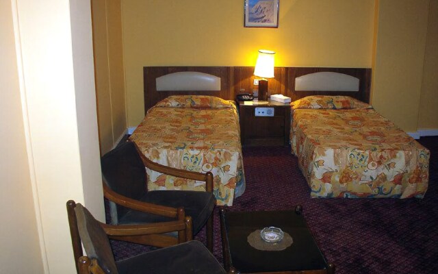Cairo Khan Hotel