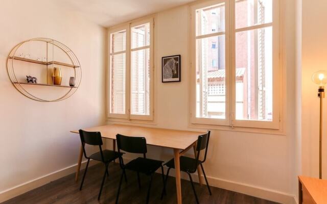 Design 2bed in the Heart of Gracia