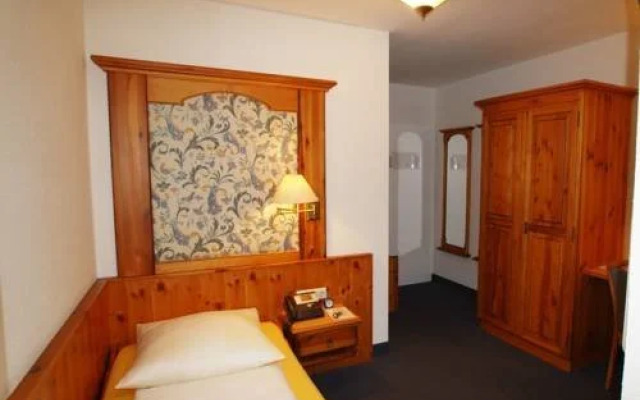 Hotel Garni Goldener Hirsch