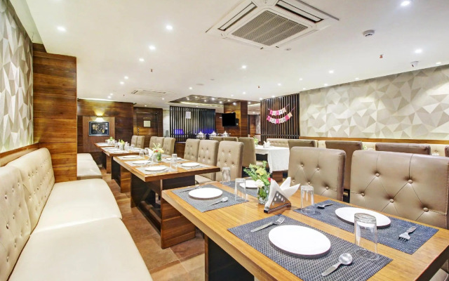 Townhouse Oak Hotel Radiant