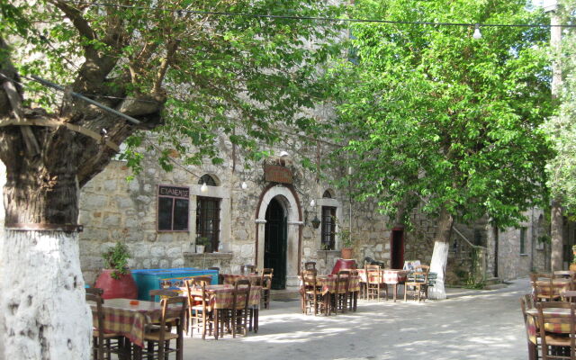 Traditional Hotel  IANTHE