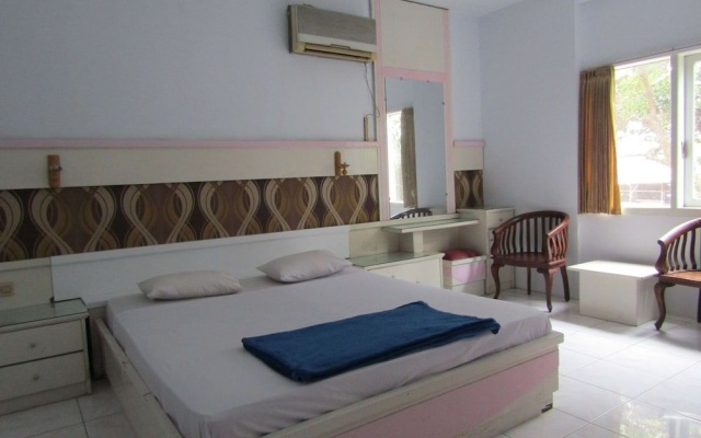 Hotel Kencana Jaya – Guest Rooms – Jepara