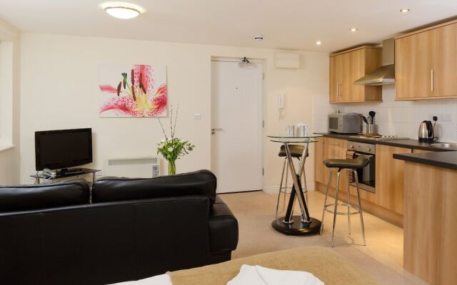 Your Stay Bristol Cotham Lawn