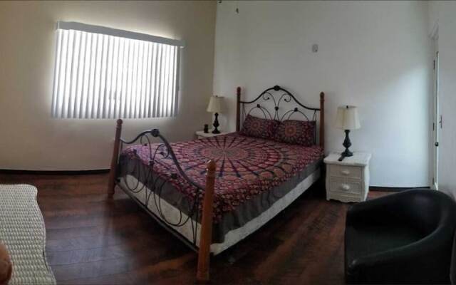 De Alamo Hostile - Hostel