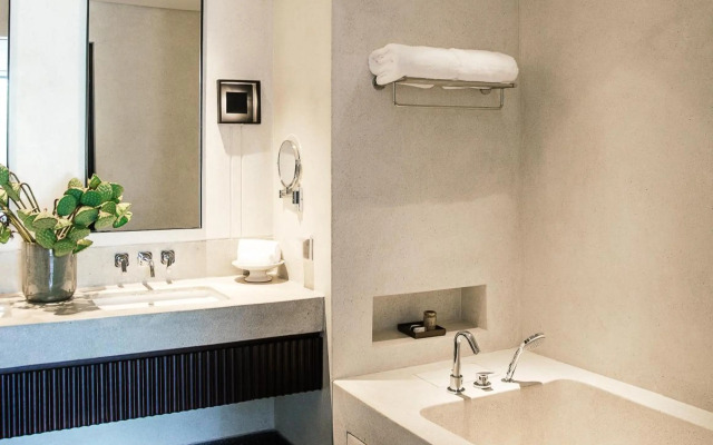 Treeline Urban Resort