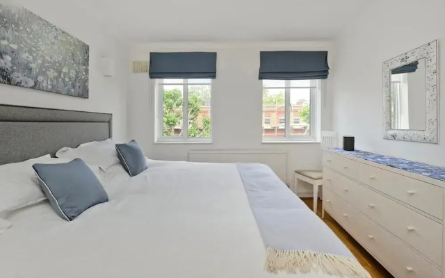 3 Bedroom Apartment, Earls Court