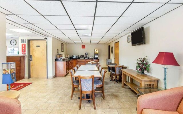 Econo Lodge Chattanooga Northeast - Ooltewah