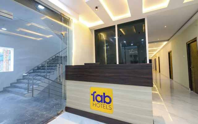 Fabhotel Rr Living Grand