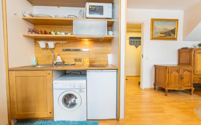Daily Apartments - Split Level Apartment near Port