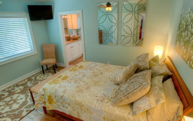 The Blue Horizon Apartment 9