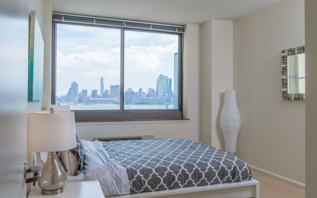 Home Away Luxury Apartments at Washington