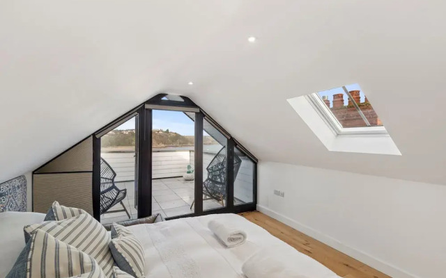 Ultra Marine - Large Roof Terrace Sea Views