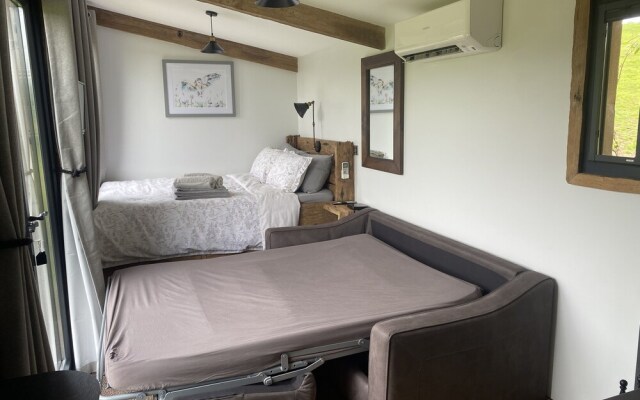 Red Oaks Shepherds hut