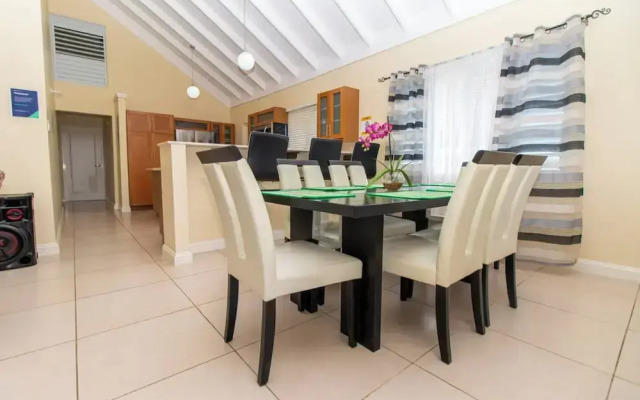 I Heart JA  Coastal DreamVIlla-Richmond Estates