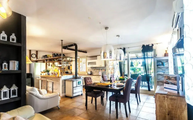Villa Meris(36Km Away From Sassari)(No Front Desk Please Contact The Property 5 Days In Advance)
