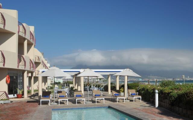 Cape Town Beachfront Apartments At Leisure Bay