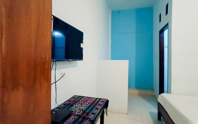 OYO 2450 Hening Homestay Near Pantai Tanjung Bias