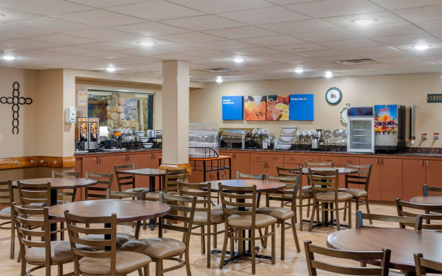 Comfort Inn & Suites Branson Meadows