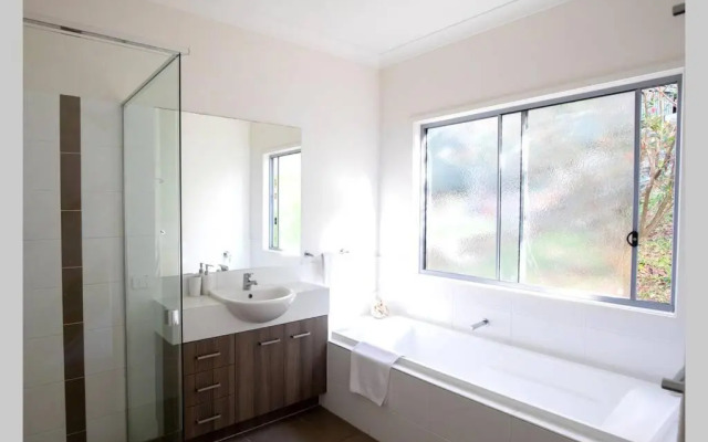 The Lookout Beach House