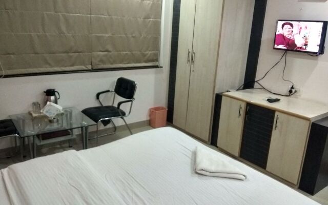 JK Rooms 122 Shaheen Lodging & Boarding