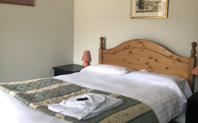 Lakeside Lodge Golf and Country Club