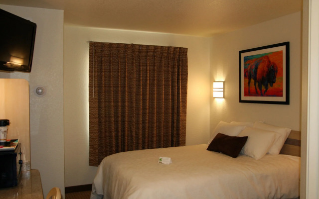 Buffalo Lodge and Grill