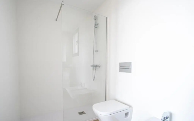 Modern stunning views sea front SEA WATER APARTMENT