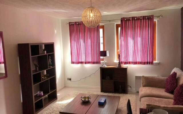 Stunning 2-bed Serviced Selfcatering Apartment