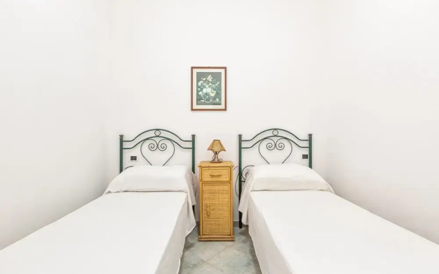 3388 Scali di Leuca by Barbarhouse
