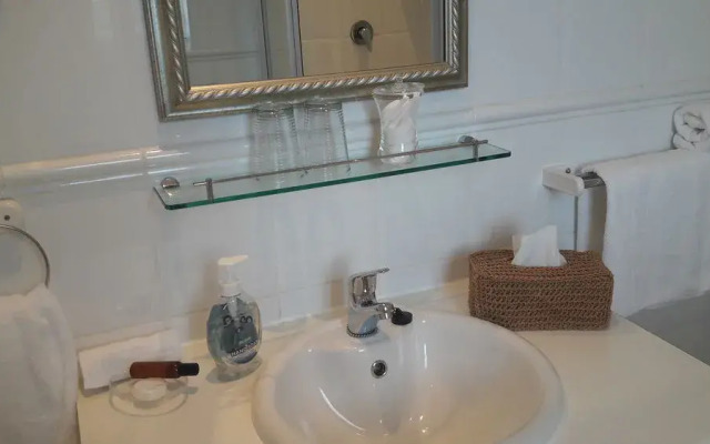 No. 10 Caledon Street Guest House