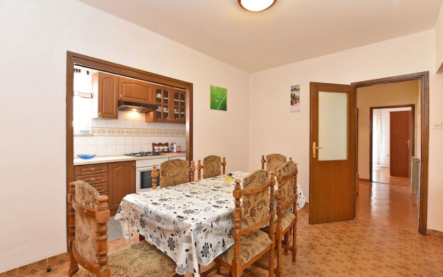 Apartment 621