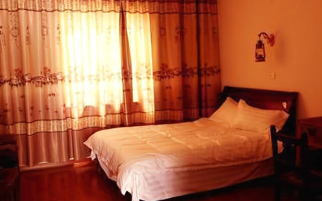 Luzhi Shuixiang Young Courtyard Homestay