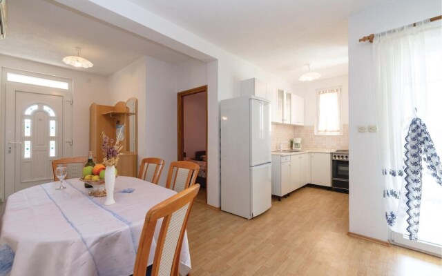 Awesome Apartment in Krusevo With 3 Bedrooms and Wifi