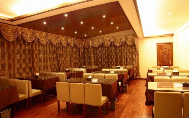 Kunming Hongxu Holiday Express Hotel