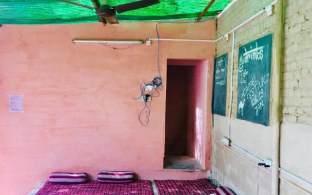 saffron guest house & hostel