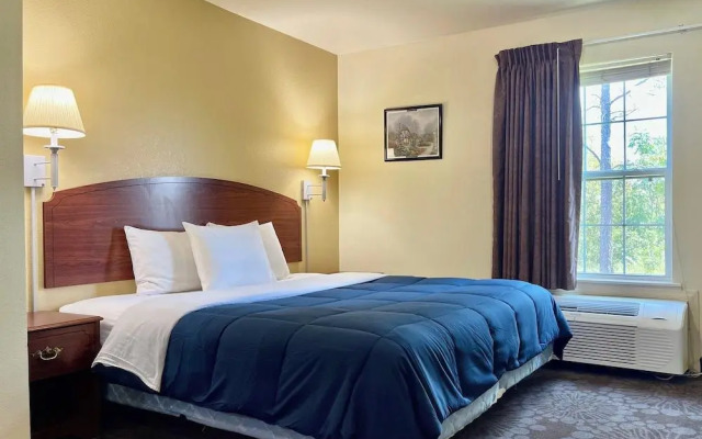 Candlelight Inn & Suites Hwy 69 near McAlester