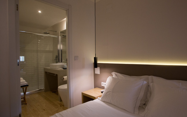 The 8 Downtown Suites