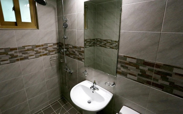 Tongyeong Cobalt Blue Pension