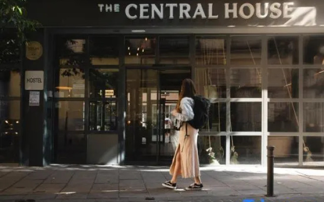 The Central House Granada Elvira Hostel