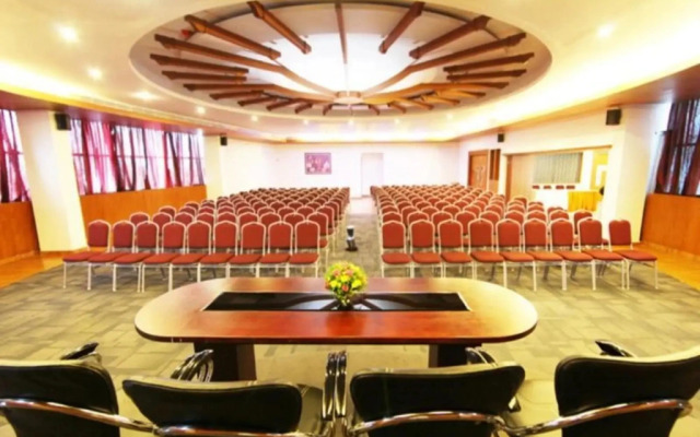 Hotel White Dammar