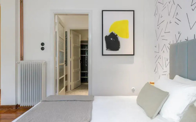 Apollonos Meno B C 12 ppl