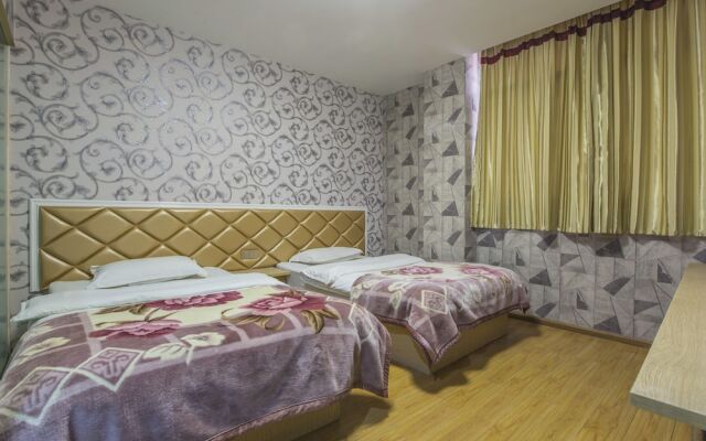 Tianrui  Xingyu Fashion Hotel