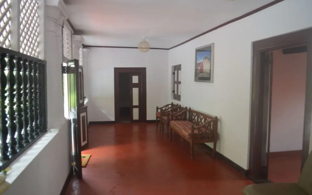 Yoho Ambanwala Tourist Bungalow