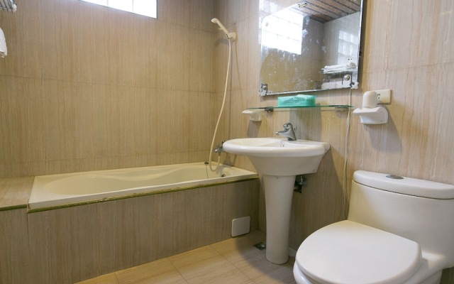 Jing Ai Hotel