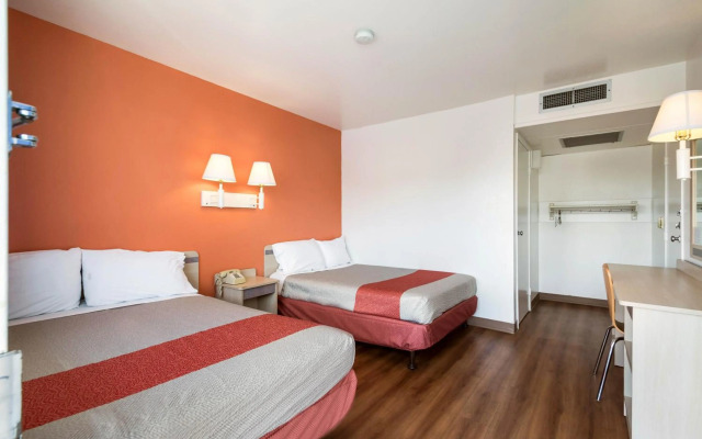 Motel 6 Wendover, UT