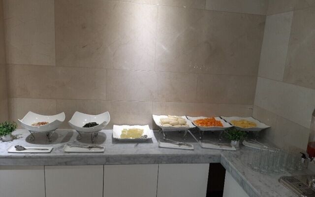 CS Hotel